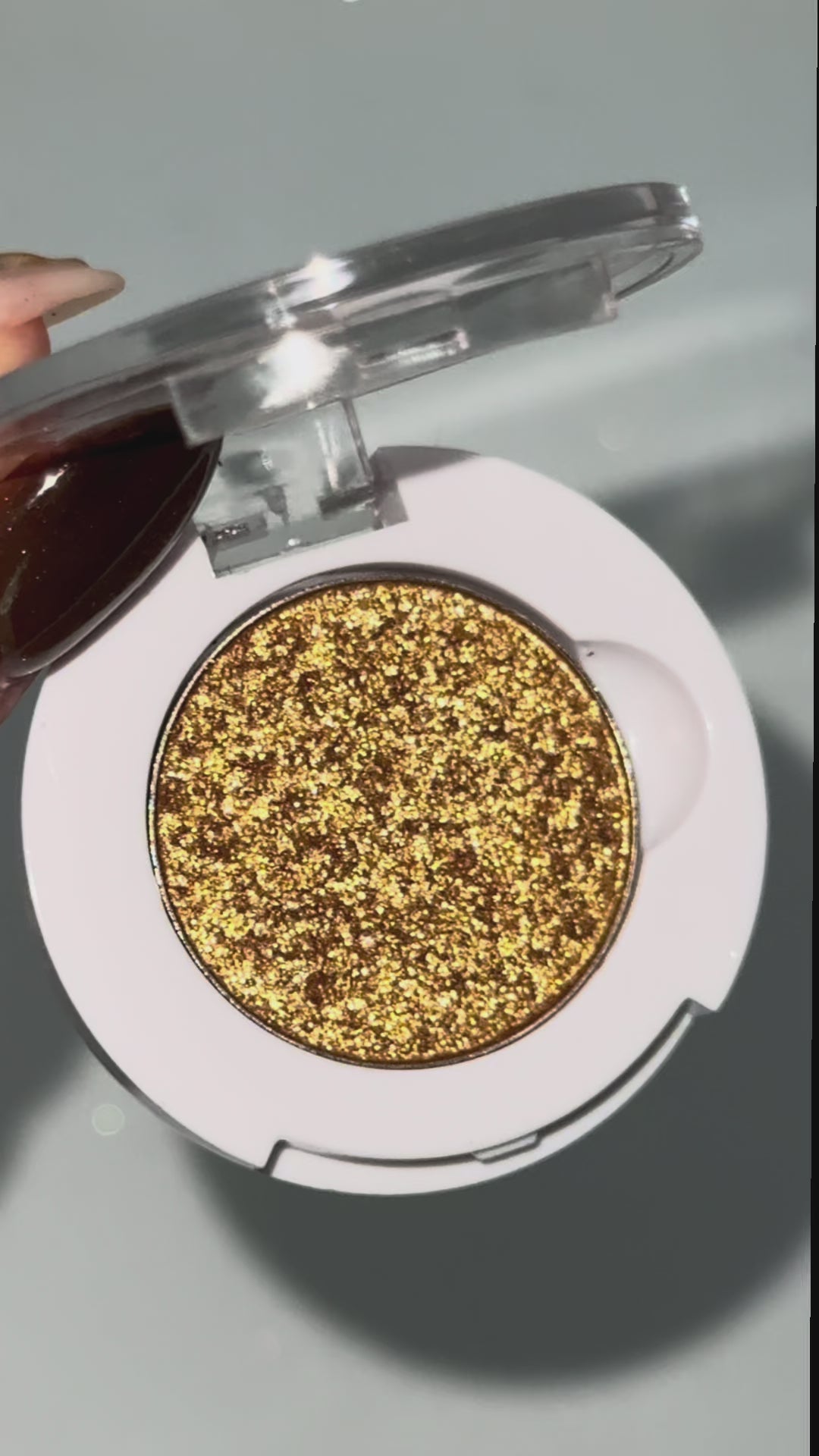 Crown - Pressed pigment