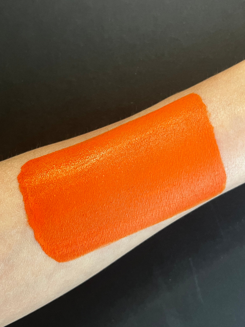 12 - Apricot (Orange) Water Activated Graphic Liner