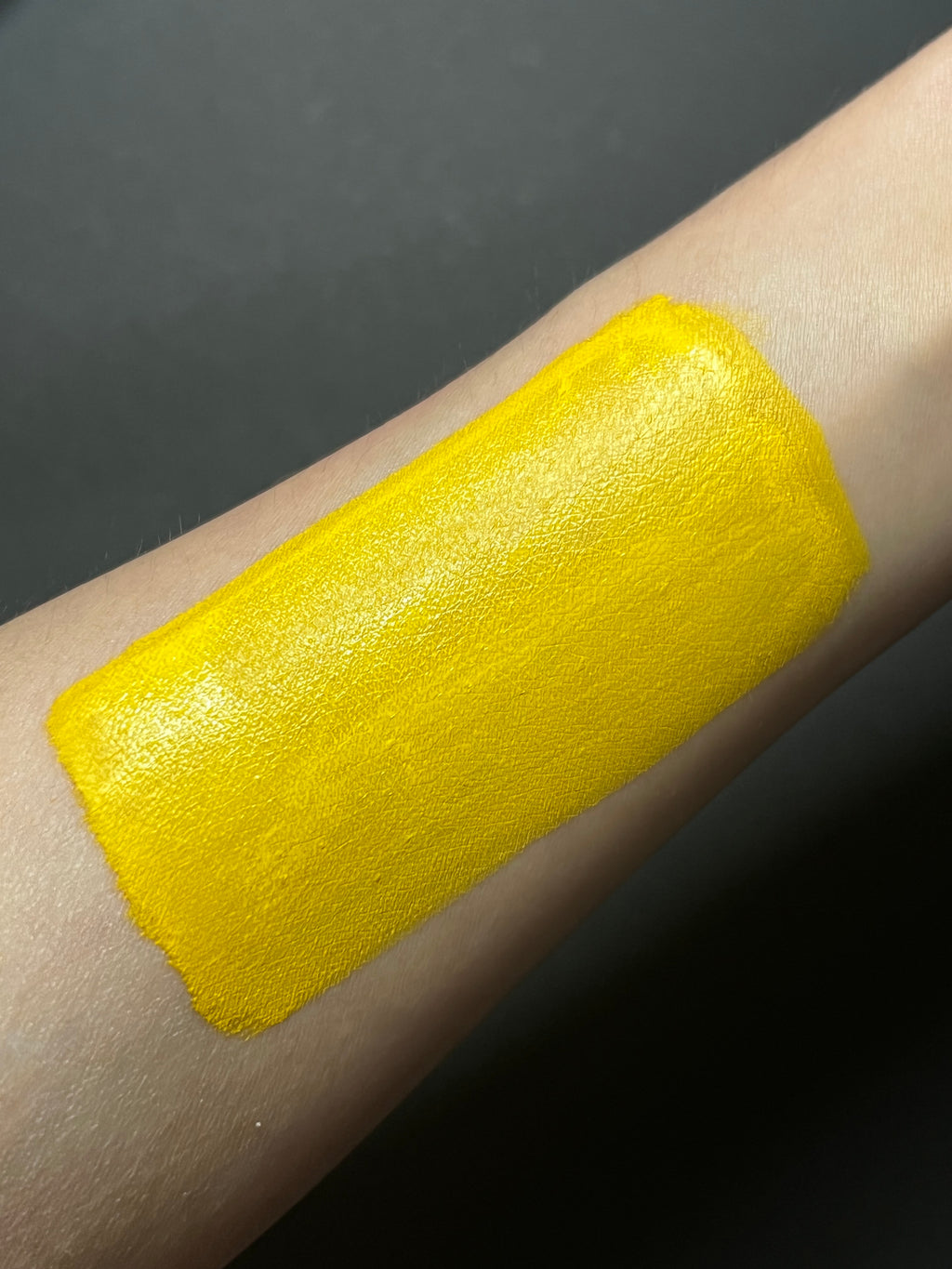 16 - Lemon (Yellow) Water Activated Graphic Liner