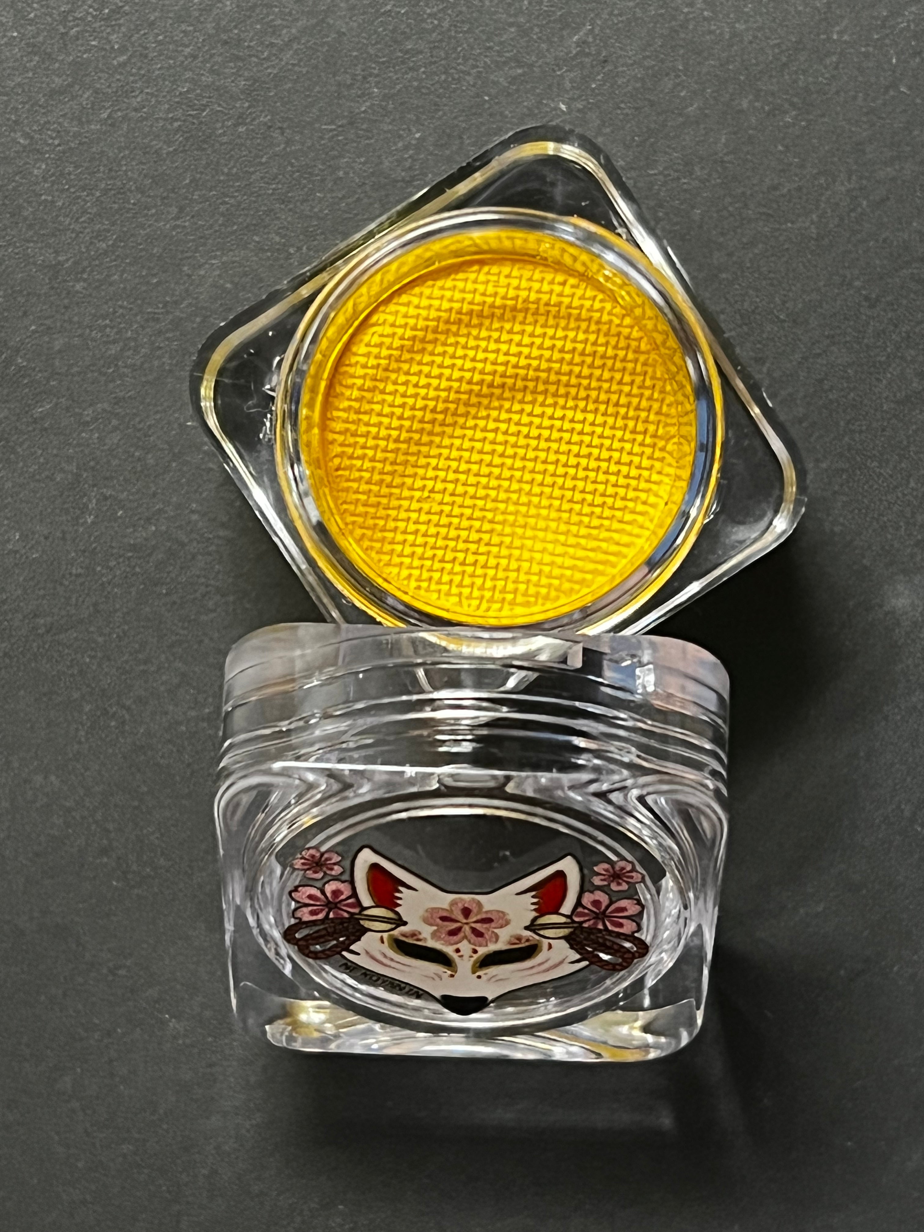 17 Banana (Yellow) Water Activated Graphic Liner Nekoyanin