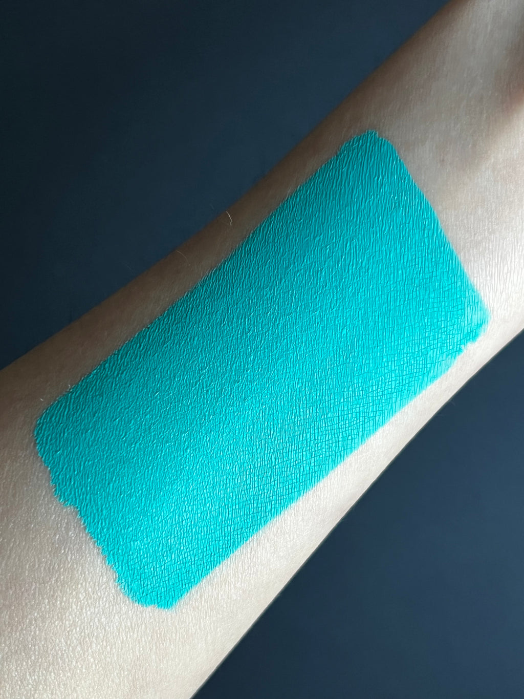 23 - Cyan (Blue) Water Activated Graphic Liner