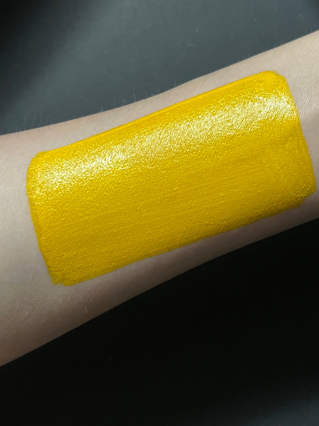 43 - Cadmium (Yellow) Water Activated Graphic Liner