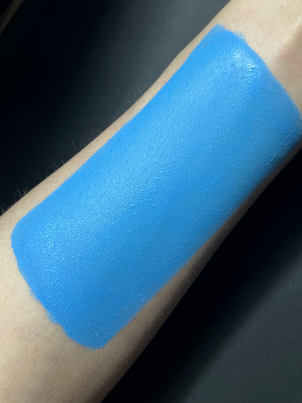 47 - Sky (Blue) Water Activated Graphic Liner