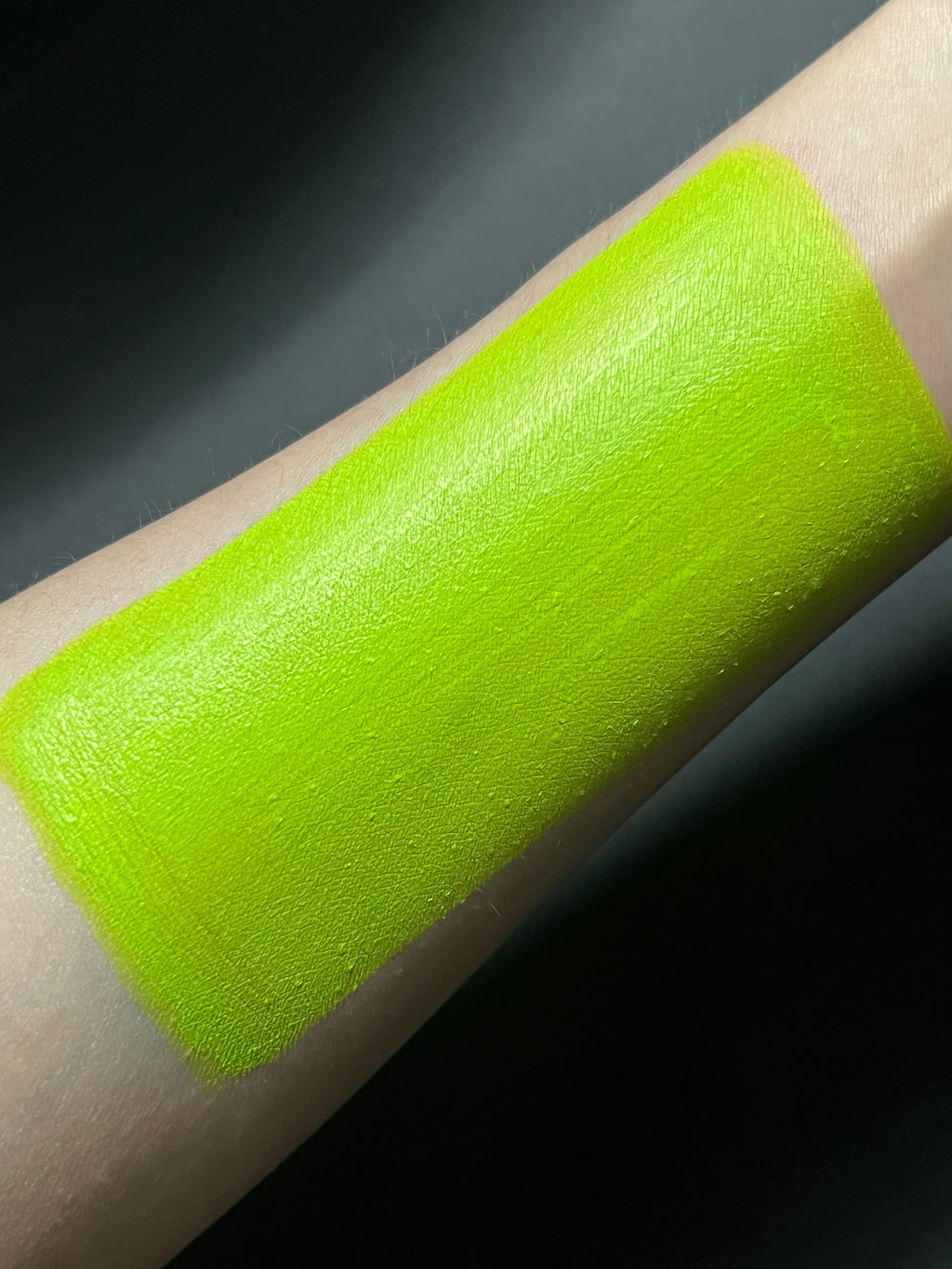 48 - Lime (Green) Water Activated Graphic Liner